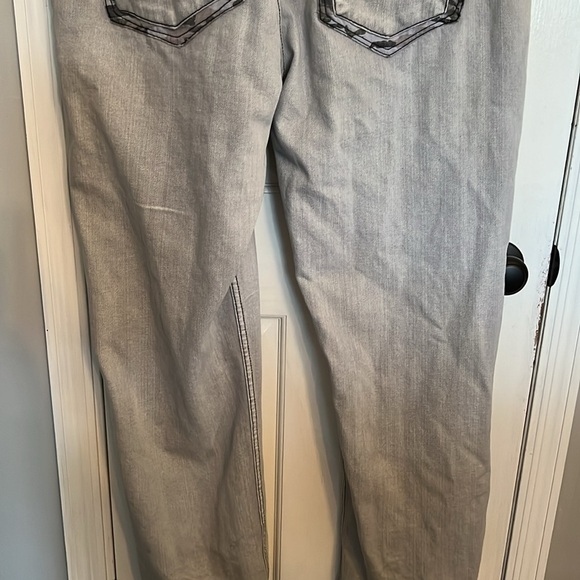 Men's Relaxed Fit Jeans - Light Gray - Picture 9 of 12